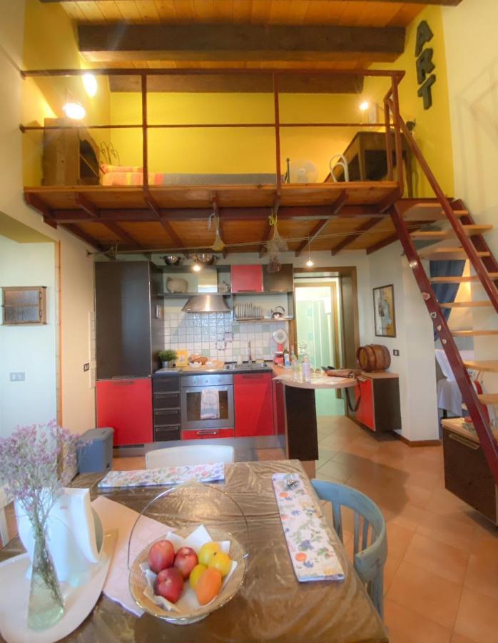 Ca' Tomassino Holiday Apartments อูร์บีโน ภายนอก รูปภาพ
