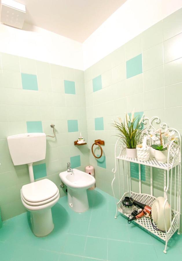 Ca' Tomassino Holiday Apartments อูร์บีโน ภายนอก รูปภาพ