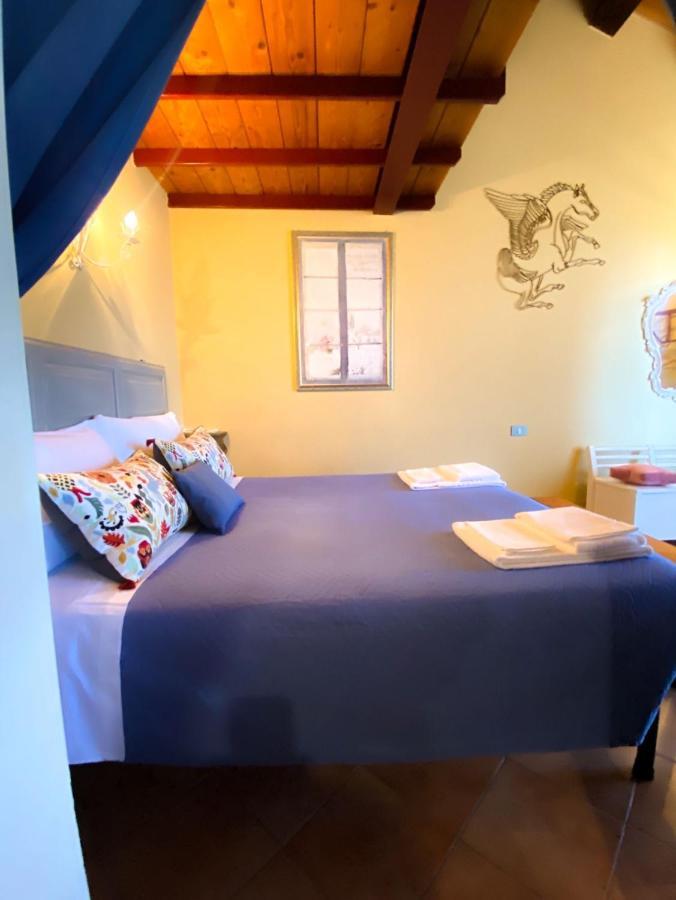 Ca' Tomassino Holiday Apartments อูร์บีโน ภายนอก รูปภาพ