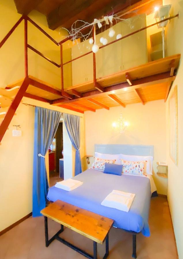 Ca' Tomassino Holiday Apartments อูร์บีโน ภายนอก รูปภาพ